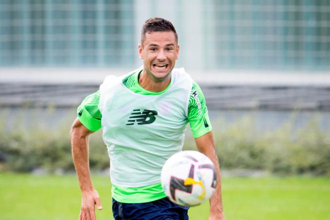 Gorka Guruzeta, en una sesión en Lezama (Foto: Athletic Club).