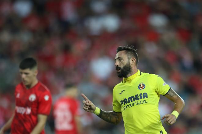 José Luis Morales celebra su gol con el Villarreal ante el Hapoel Beer Sheva (Foto: EFE).