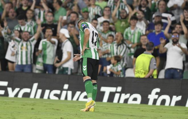 La acción del gol de Joaquín Sánchez ante el Ludogorets (Foto: Kiko Hurtado)