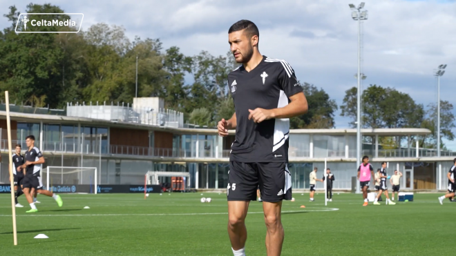 Óscar Rodríguez se entrena con el Celta y apunta al Valencia.