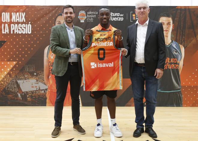 Jared Harper, presentado en L’Alqueria del Baske