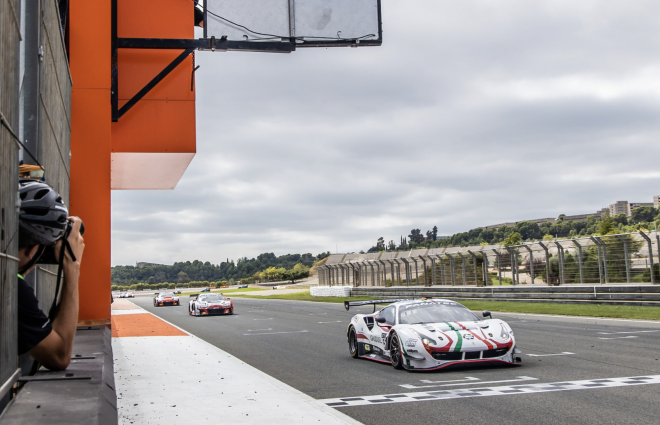 Charles Weerts y Dries Vanthoor campeones del GT World Challenge en el Circuit