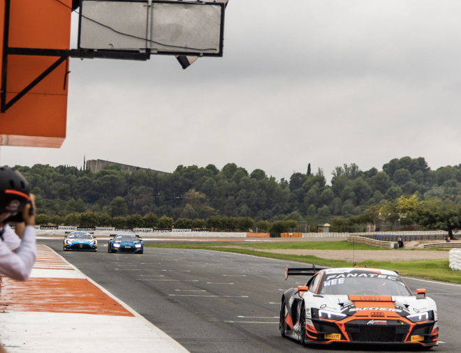 Más de 16.500 aficionados disfrutan de las carreras de GT y Volrace en el Circuit con Valentino Ro