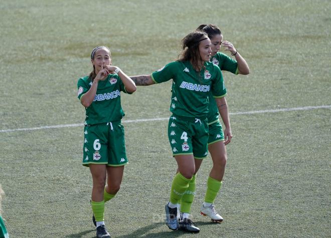 Paula Gutiérrez celebra un gol con el Dépor Abanca (Foto: RCD)