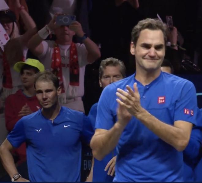 La emoción de Roger Federer y Rafa Nadal tras la retirada del suizo.