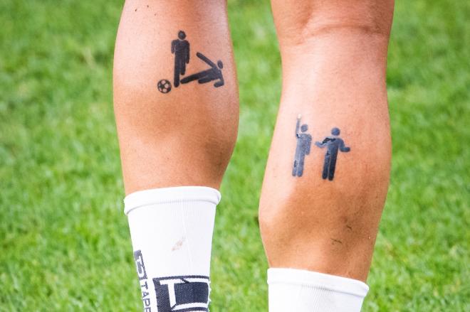 Los tatuajes en las piernas del jugador Dani García (Foto: Athletic Club).
