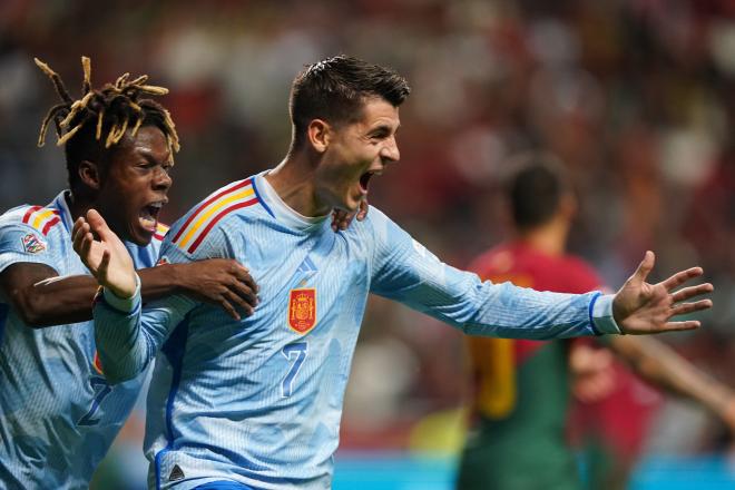 Morata y Nico Williams celebran el gol ante Portugal con España (Foto: EFE).