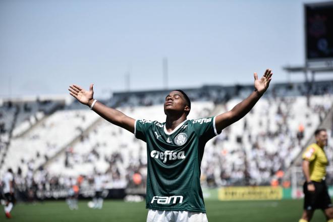 Endrick, el último fichaje de Florentino Pérez, celebra un gol con Palmeiras (Foto: Cordon Press).