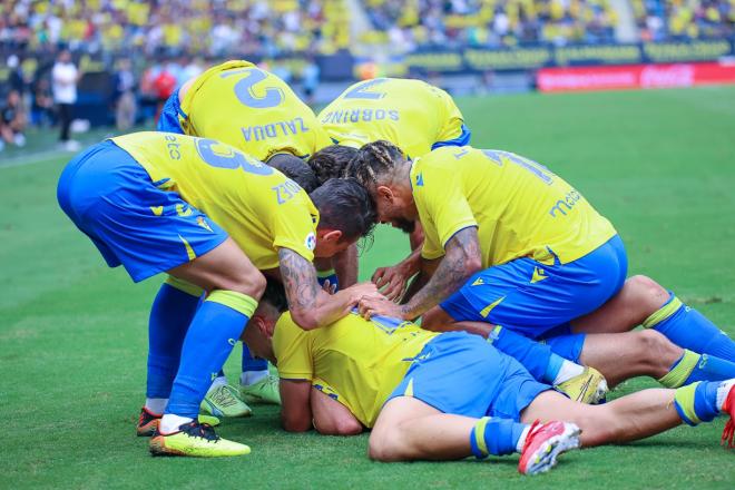 Celebración del gol durante el Cádiz-Espanyol (Foto: Cristo García).