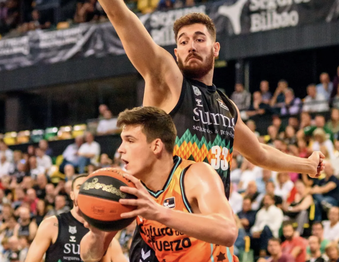 El Surne Bilbao continúa invicto en el regreso de Mumbrú a Bilbao