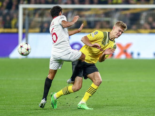 Jesús Navas, en el Dortmund-Sevilla (Foto: Cordon Press).