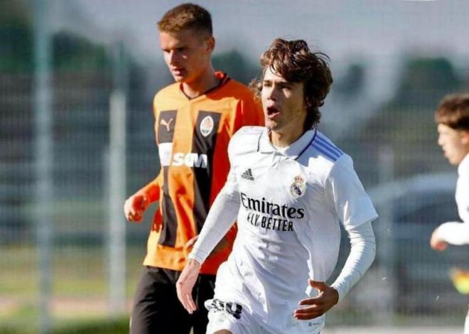 Gol de Julen Jon Guerrero en la Youth League con el equipo Juvenil del Real Madrid.