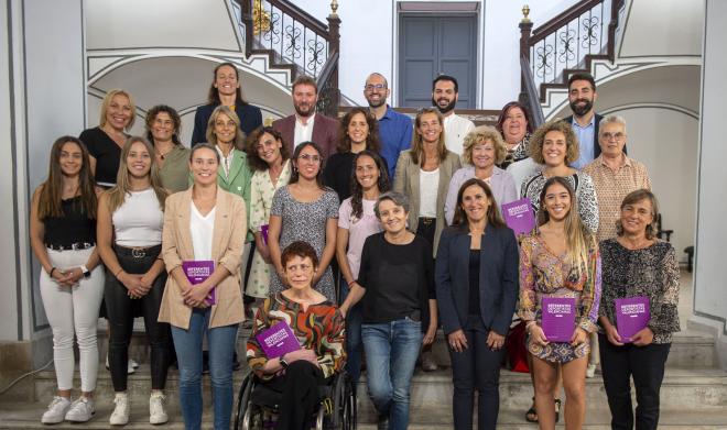 Se presenta una nueva edición del libro sobre mujeres deportistas valencianas
