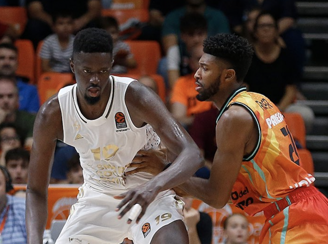 Valencia pierde sobre la bocina ante ASVEL y paga su falta de control (76-77)
