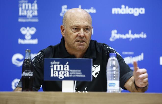 Pepe Mel, en la sala de prensa de La Rosaleda (Foto: Málaga CF).