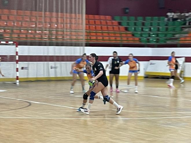 Victoria agónica del Handbol Mislata (22-21).
