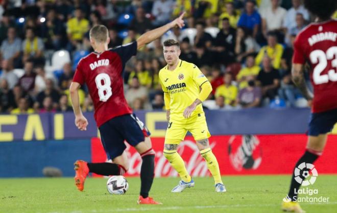 Alberto Moreno, durante el Villarreal-Osasuna (Foto: LaLiga).