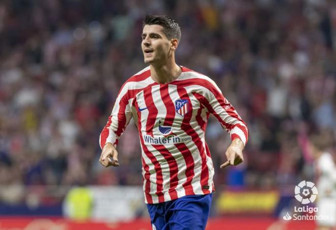 Álvaro Morata celebra su gol en el Atlético-Rayo.