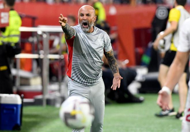 Sampaoli, durante el Sevilla-Valencia (Foto: Kiko Hurtado).