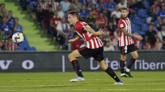 Ander Herrera se gira ante el Getafe en el Coliseum (Foto: Athletic Club).