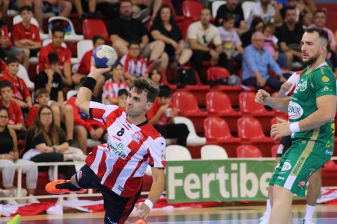 El Fertiberia quiere ganar al Sant Quirze para seguir líder de grupo.