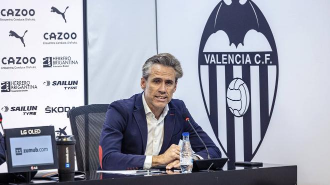 Corona en su presentación como director deportivo (Foto: Valencia CF)