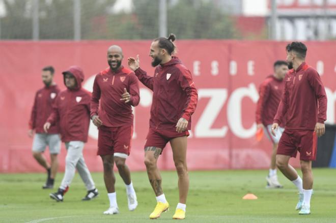 Gudelj y Marcao, en la sesión del viernes (Foto: Kiko Hurtado).