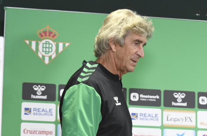 Manuel Pellegrini, entrenador del Betis (foto: Kiko Hurtado).