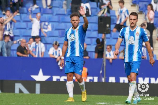 Martin Braithwaite celebra su gol en el Espanyol-Elche (Foto: LaLiga).