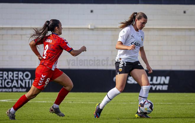 Layhoon presencia el empate del VCF Femenino ante Levante Las Planas, el equipo revelación