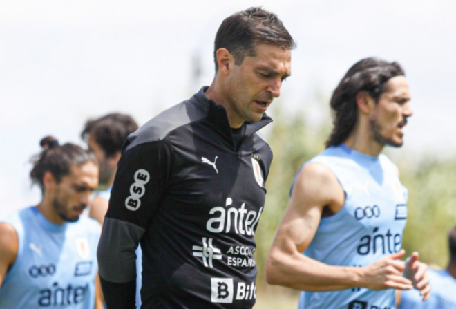 Diego Alonso y Cavani en la selección uruguaya.