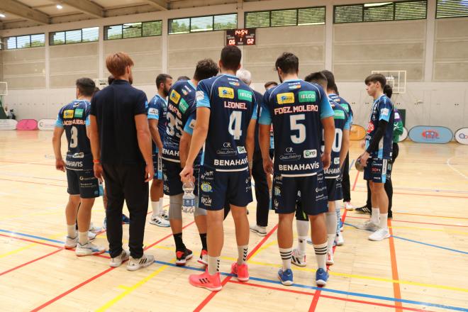 Los jugadores del Trops Málaga en el partido frente al Alarcos Ciudad Real.