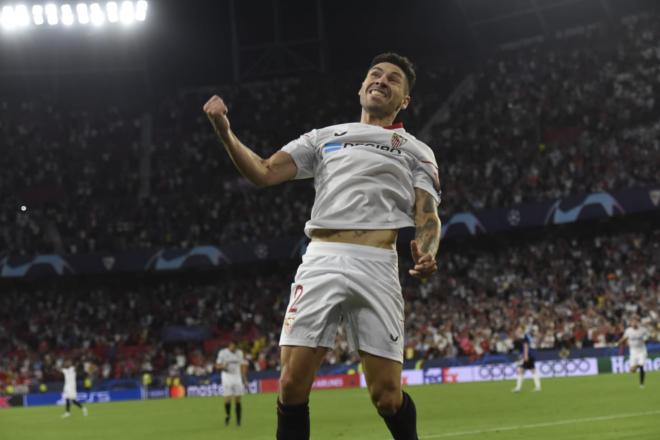 Celebración del gol de Montiel (Foto: Kiko Hurtado).