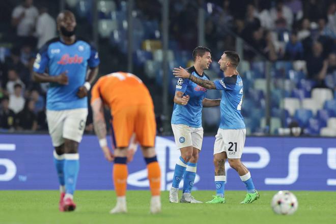 Gio Simeone celebra su gol en el Nápoles-Rangers (Foto: Cordon Press).