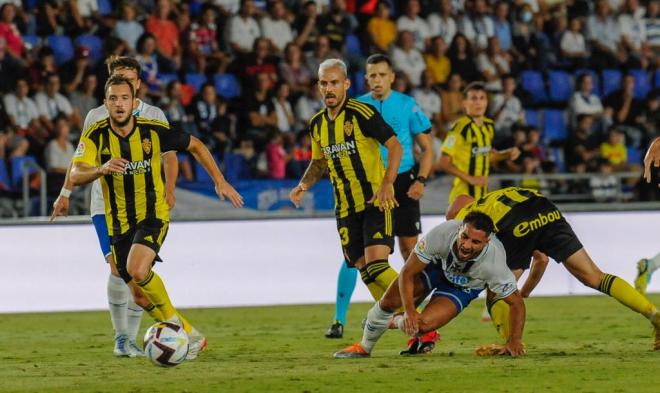 Vada y Manu Molina, ante el Tenerife (Foto: Real Zaragoza).