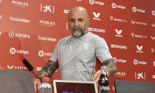 Sampaoli, en sala de prensa (Foto: Kiko Hurtado).