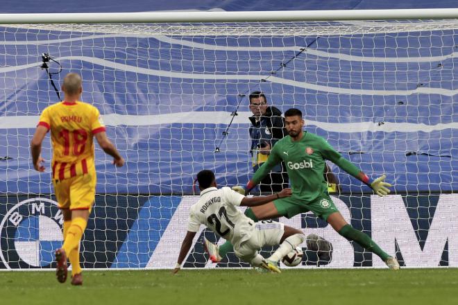 Gazzaniga, en el Real Madrid-Girona (Foto: Cordon Press).