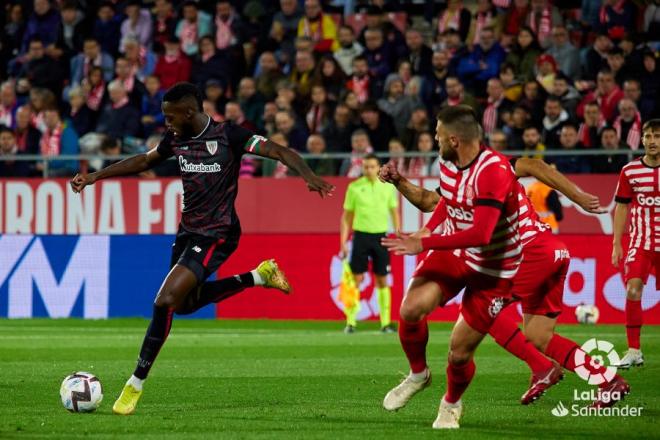 Iñaki Williams, durante el partido ante el Girona en Montilivi (Foto: LaLiga).