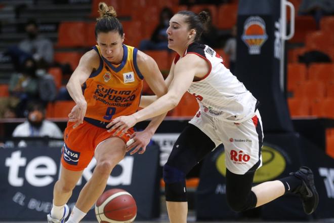 Valencia Basket visita al Durán Maquinaria Ensino de Lorena Segura