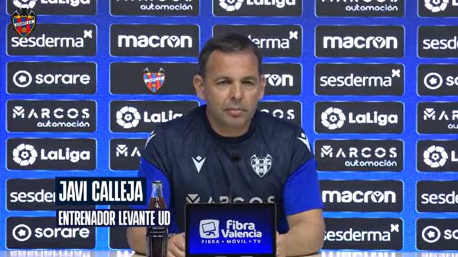 El entrenador del Levante UD Javier Calleja