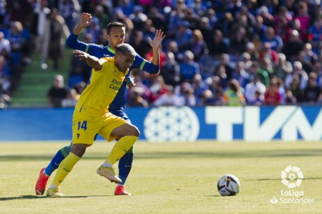 Ocampo, durante el Getafe-Cádiz (Foto: LaLiga).