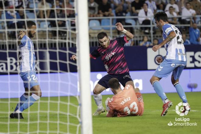 Víctor Campuzano, en el Málaga-Sporting (Foto: LaLiga).