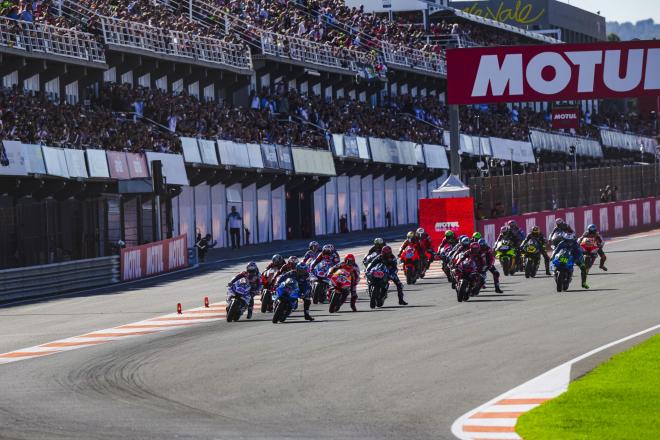 El Circuit Ricardo Tormo ha celebrado hoy la última cita del mundial de motociclismo con triplete