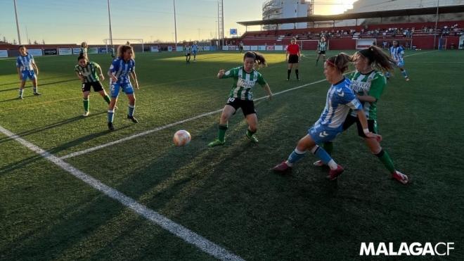 Un lance del Málaga Femenino-Betis B en Rincón (Foto: MCFF).