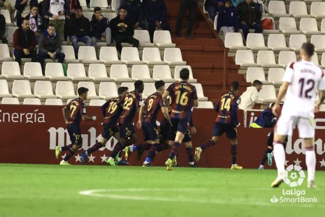 Los jugadores del Levante celebran uno de los goles ante el Albacete (Foto: LaLiga).