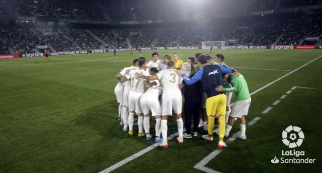 Arenga del Elche en la derrota ante el Girona (Foto: LaLiga).