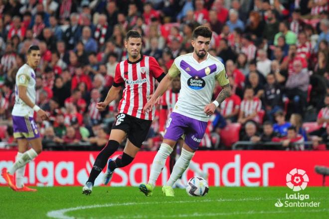 Monchu conduce en el Athletic-Real Valladolid de San Mamés.