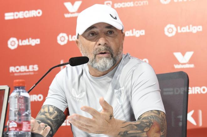 Jorge Sampaoli, entrenador del Sevilla (foto: Kiko Hurtado).