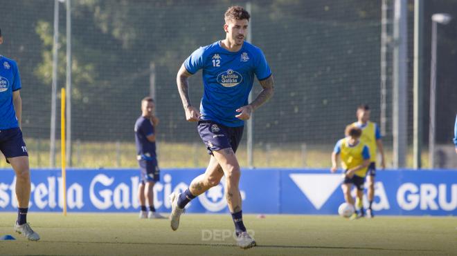 Borja Granero, jugador del Deportivo, en Abegondo (Foto: RCD)