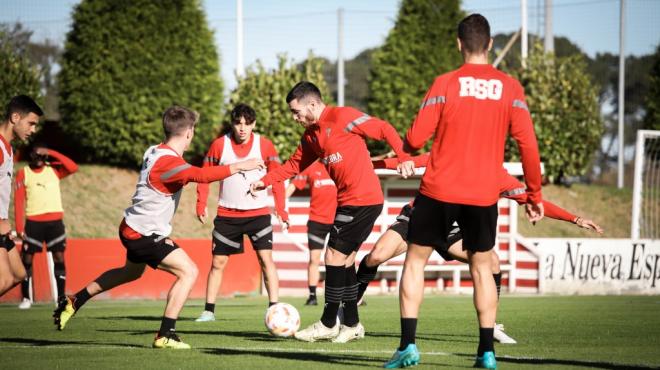 Campuzano durante un entrenamiento con el Sporting (Foto: RSG).